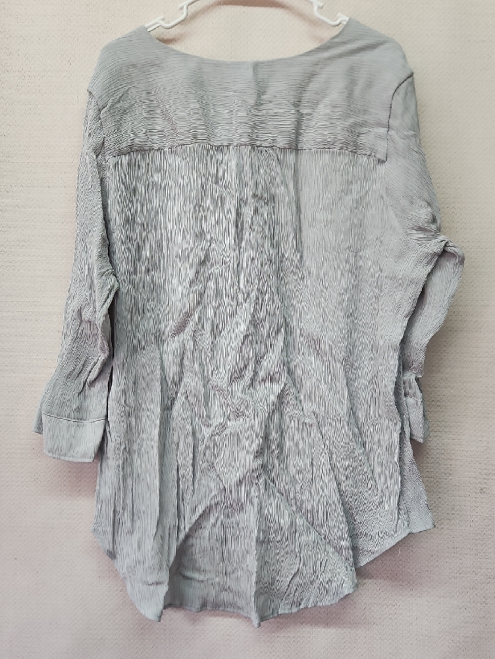 CJ Banks Light Gray Crinkle Henley Blouse - Picture 3 of 4